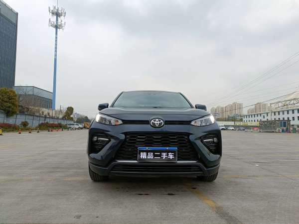 丰田 威兰达  2020款 2.0L CVT两驱豪华版