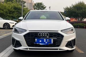 奧迪A4L 奧迪 40 TFSI 進(jìn)享人生版