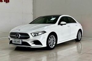 奔馳A級(jí) 奔馳  改款 A 200 L 運(yùn)動(dòng)轎車(chē)