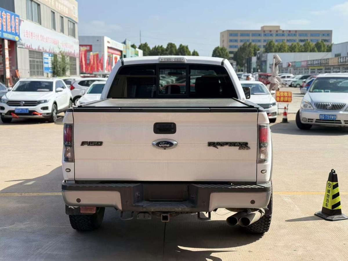 2014年3月福特 F-150  2014款 6.2L 墨西哥豪華版