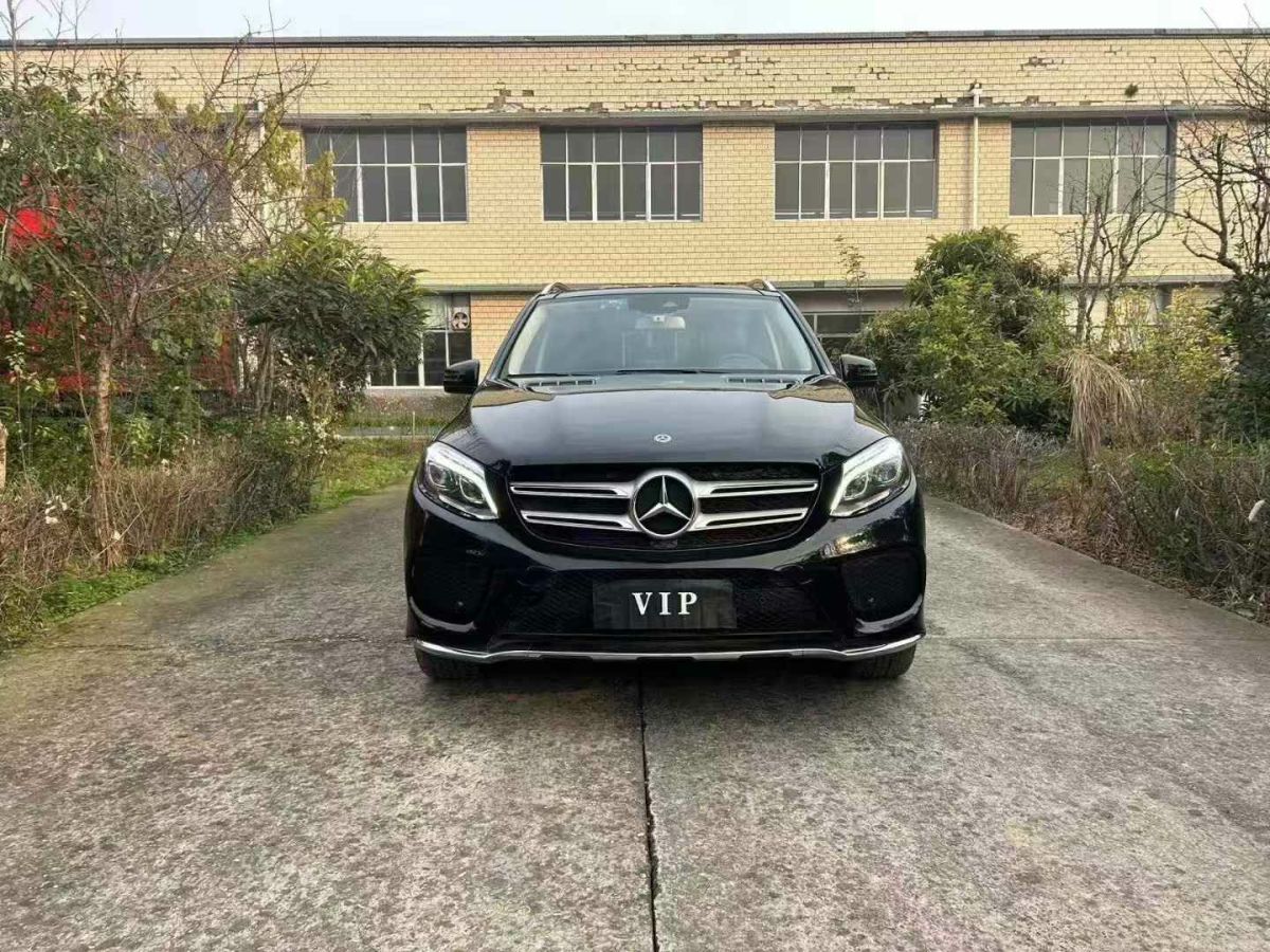 奔馳 奔馳A級(jí)AMG  2017款 2017款 改款 AMG A 45 4MATIC 國(guó)VI圖片