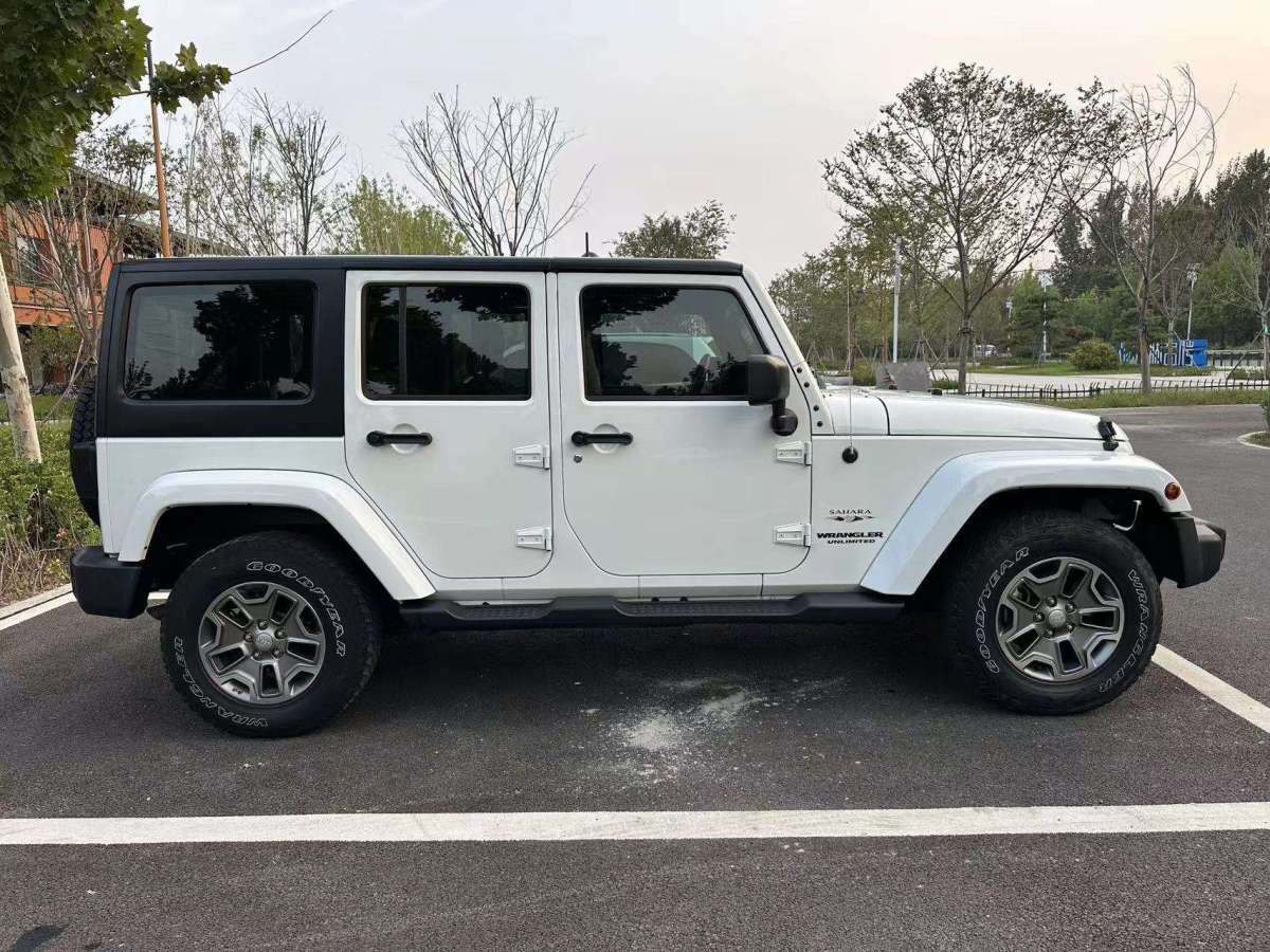 2018年7月Jeep 牧馬人  2017款 3.0L Sahara 四門舒享版