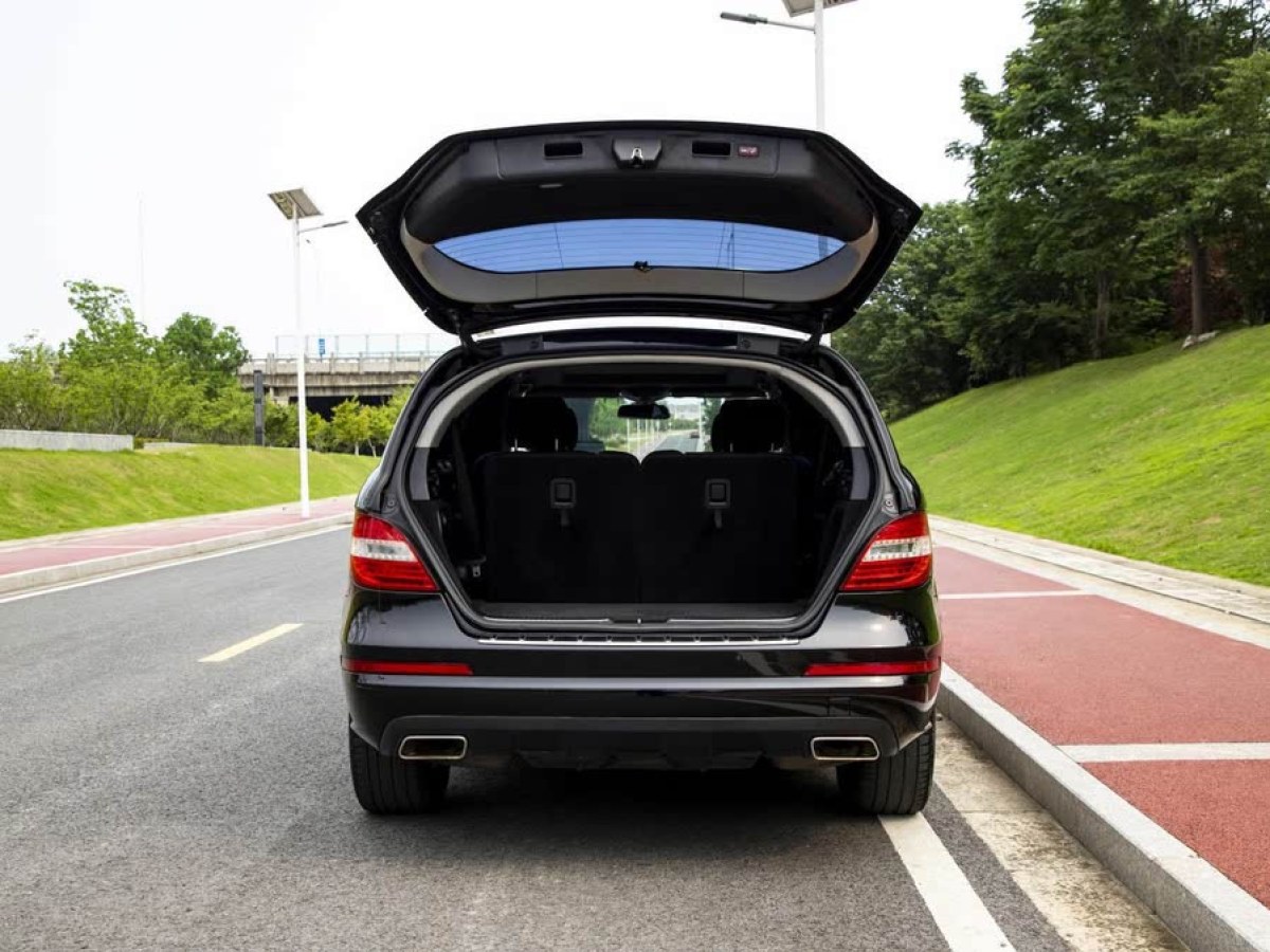 奔馳 奔馳R級  2014款 R 400 4MATIC 商務(wù)型圖片