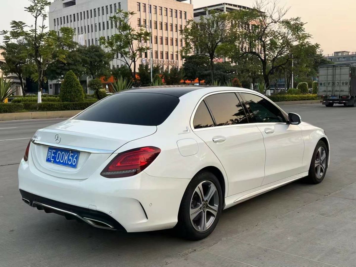 奔馳 奔馳C級(jí)  2020款 C 300 L圖片