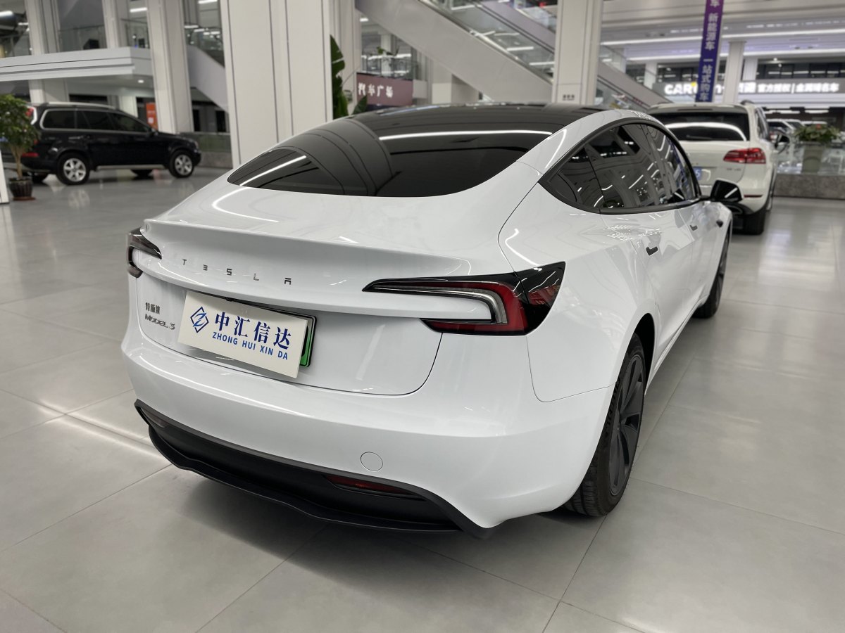 特斯拉 Model Y  2023款 后輪驅(qū)動(dòng)版圖片