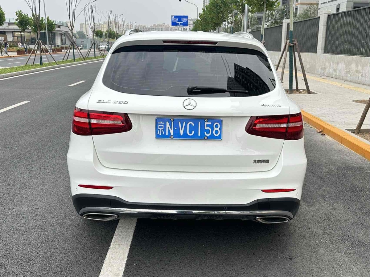 2017年5月奔馳 奔馳GLC  2017款 GLC 260 4MATIC 動感型