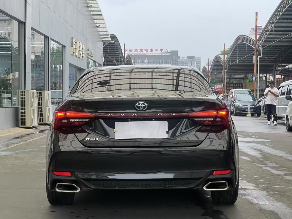 豐田 亞洲龍  2019款 2.0L 豪華版圖片