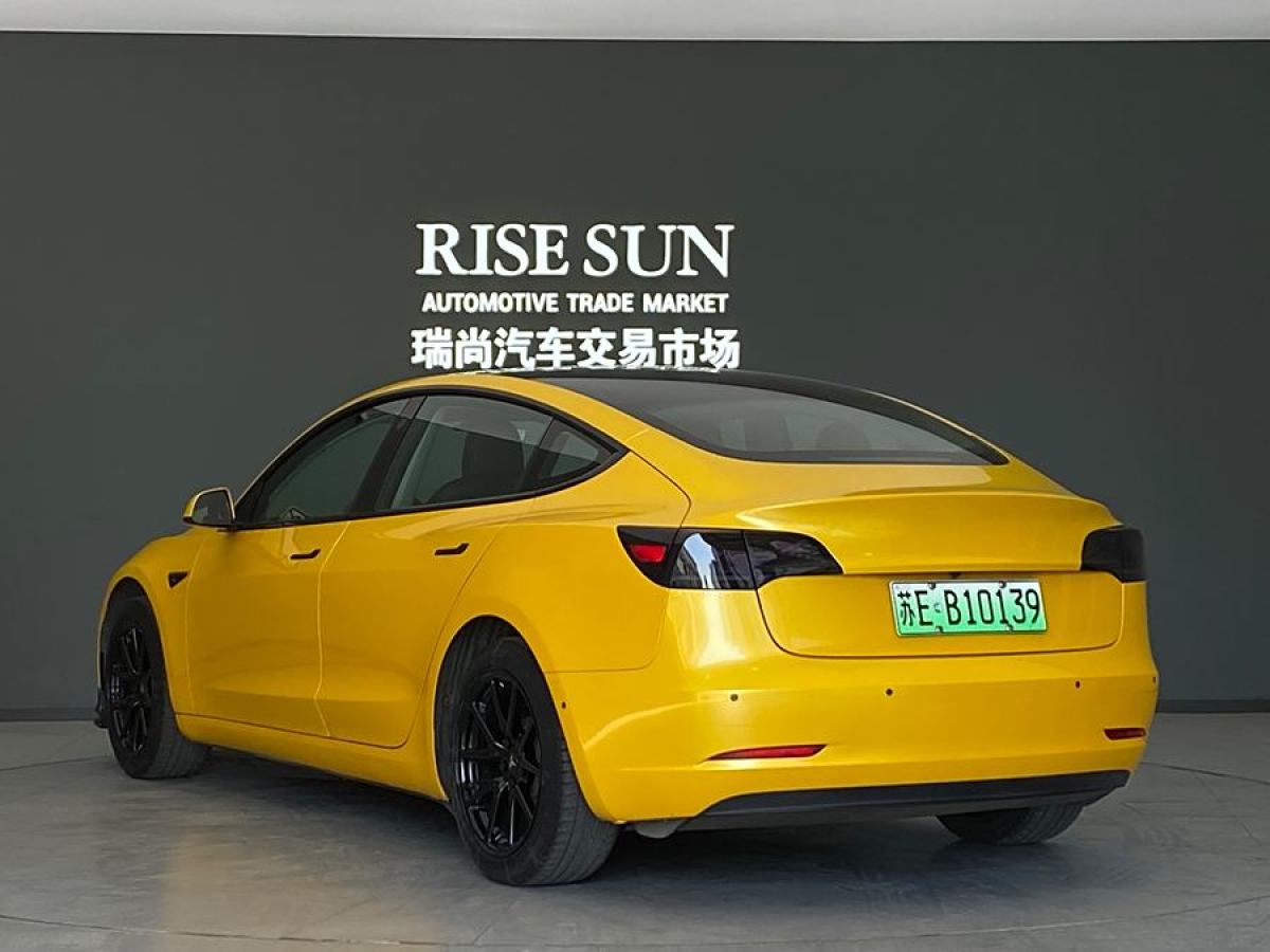 特斯拉 Model 3  2020款 改款 標(biāo)準(zhǔn)續(xù)航后驅(qū)升級版圖片