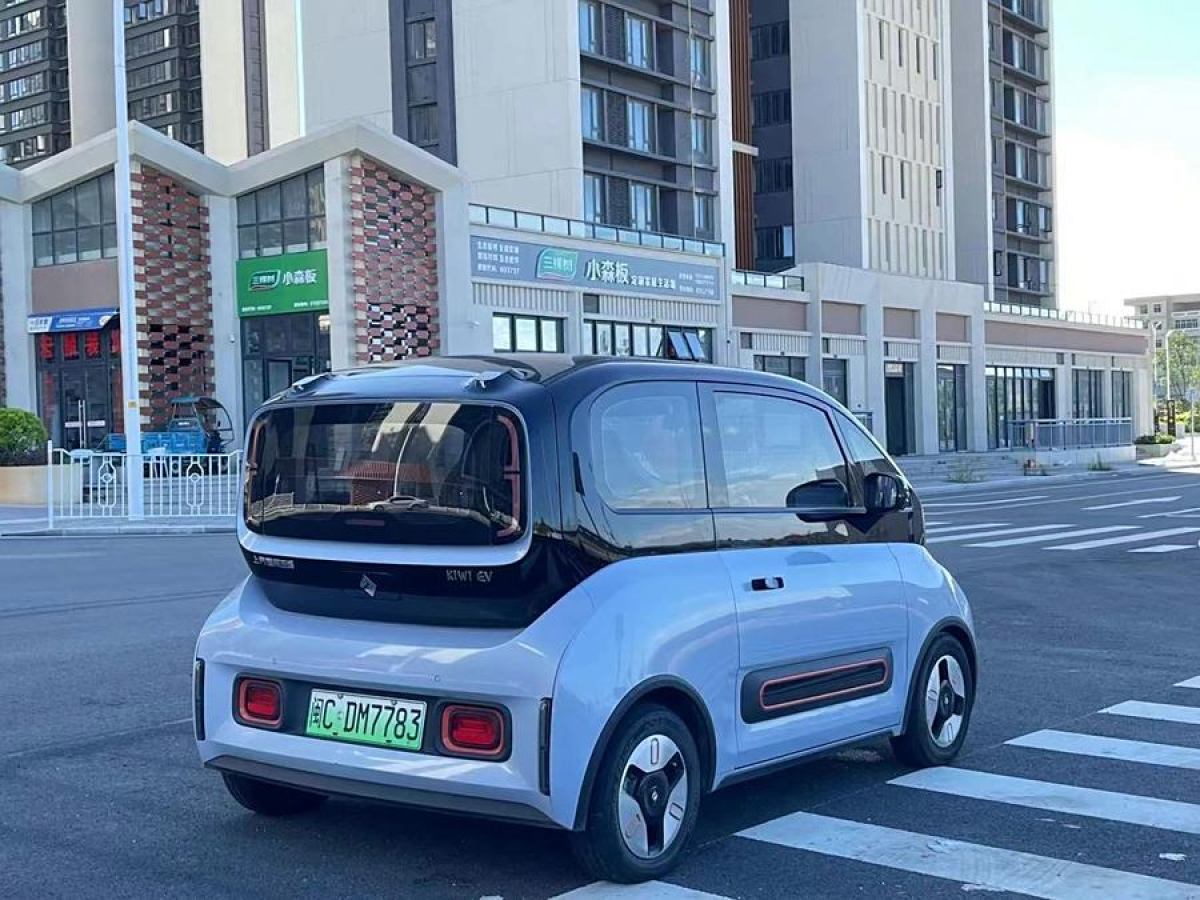 寶駿 寶駿KiWi EV  2021款 藝術家 三元鋰圖片