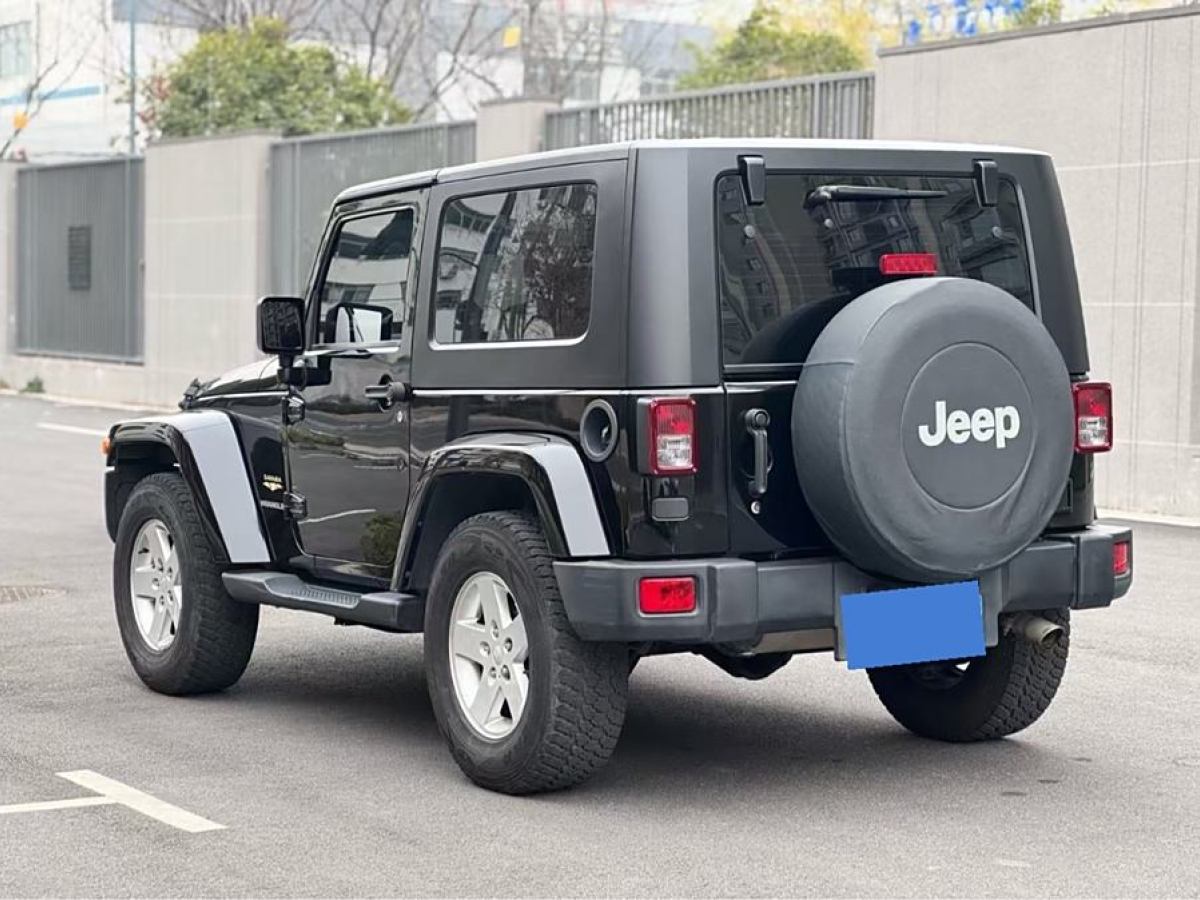 Jeep 牧馬人  2008款 3.8L Sahara 兩門版圖片