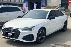 奥迪A4L 奥迪 40 TFSI 豪华动感型