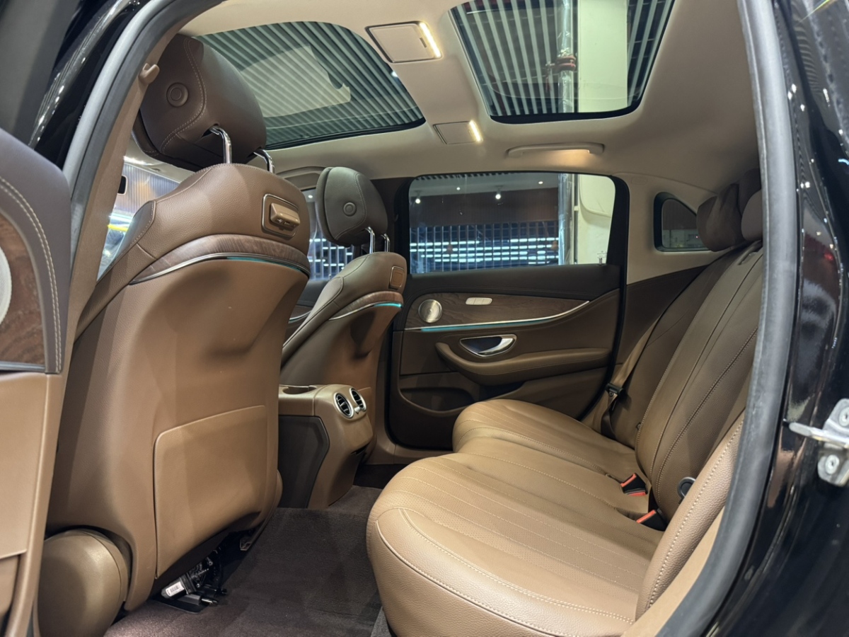 奔馳 奔馳E級(jí)  2020款 改款 E 300 L 時(shí)尚型圖片