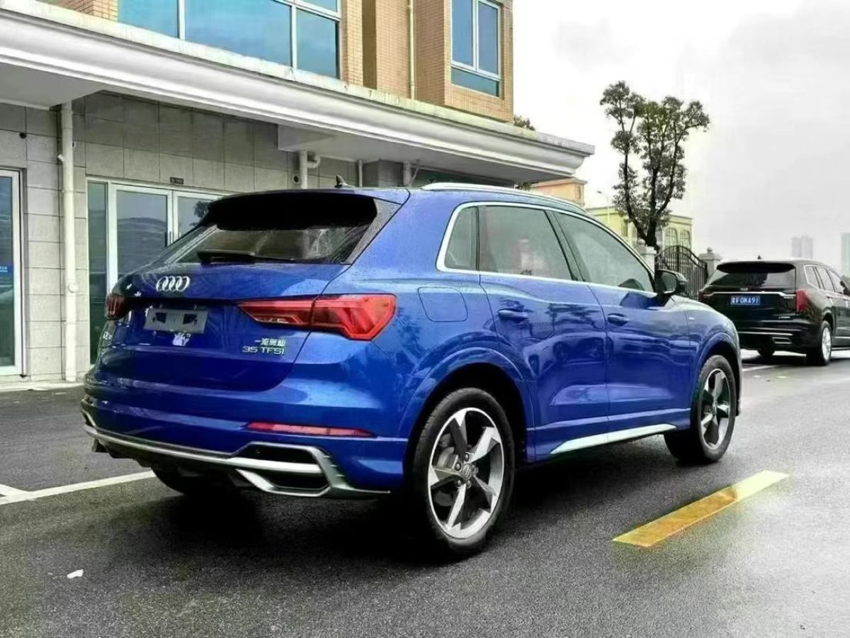 奧迪 奧迪Q3  2020款 35 TFSI 時(shí)尚動(dòng)感型圖片