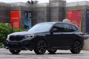 寶馬X3 寶馬  xDrive30i 領(lǐng)先型 M運(yùn)動(dòng)套裝