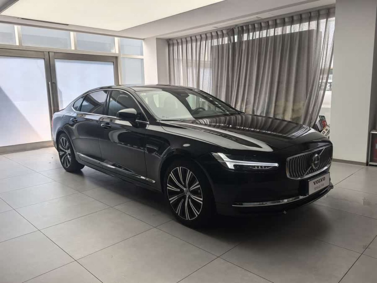 沃爾沃 S90  2025款 B5 智遠(yuǎn)豪華版圖片