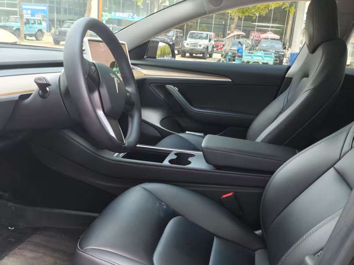 特斯拉 Model 3  2022款 后輪驅動版圖片