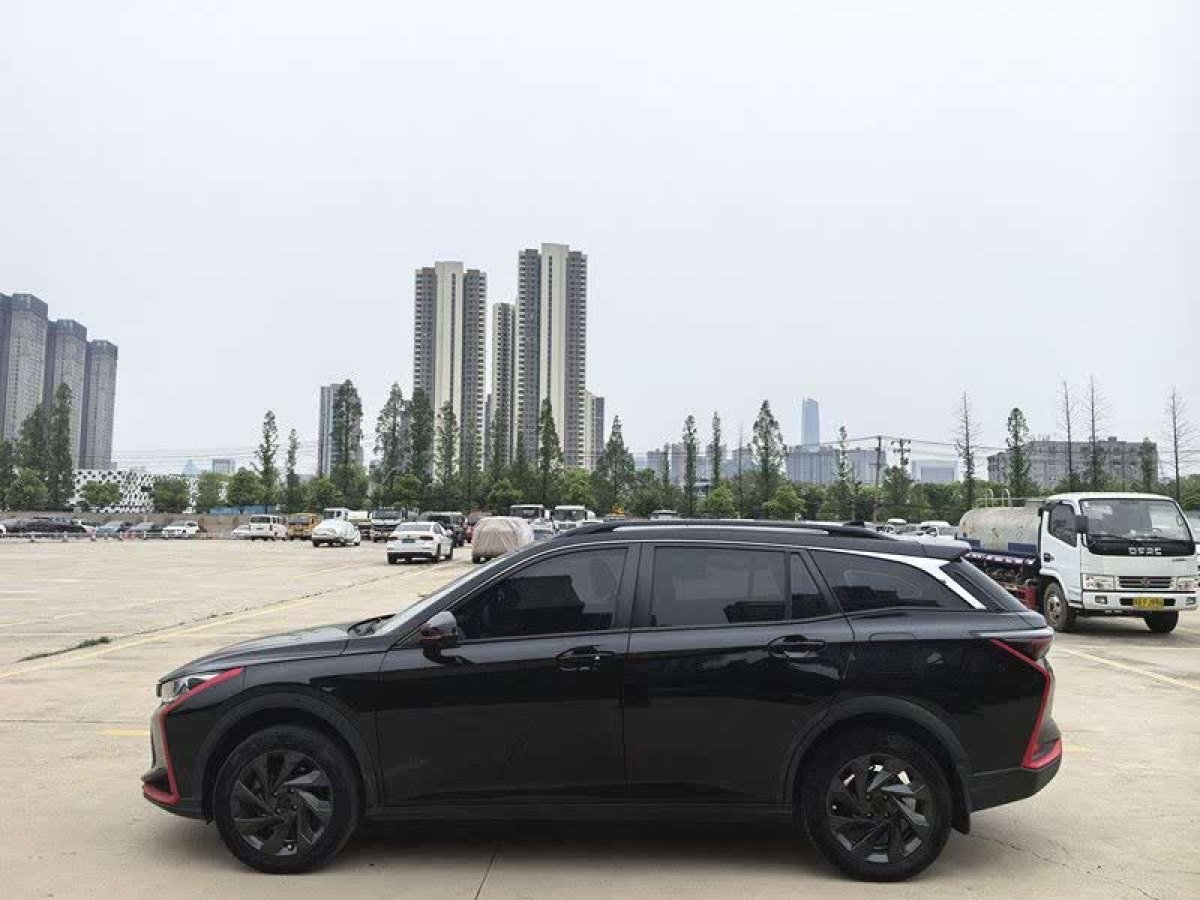 東風(fēng)風(fēng)神 奕炫GS  2021款 230T 自動(dòng)追風(fēng)版圖片