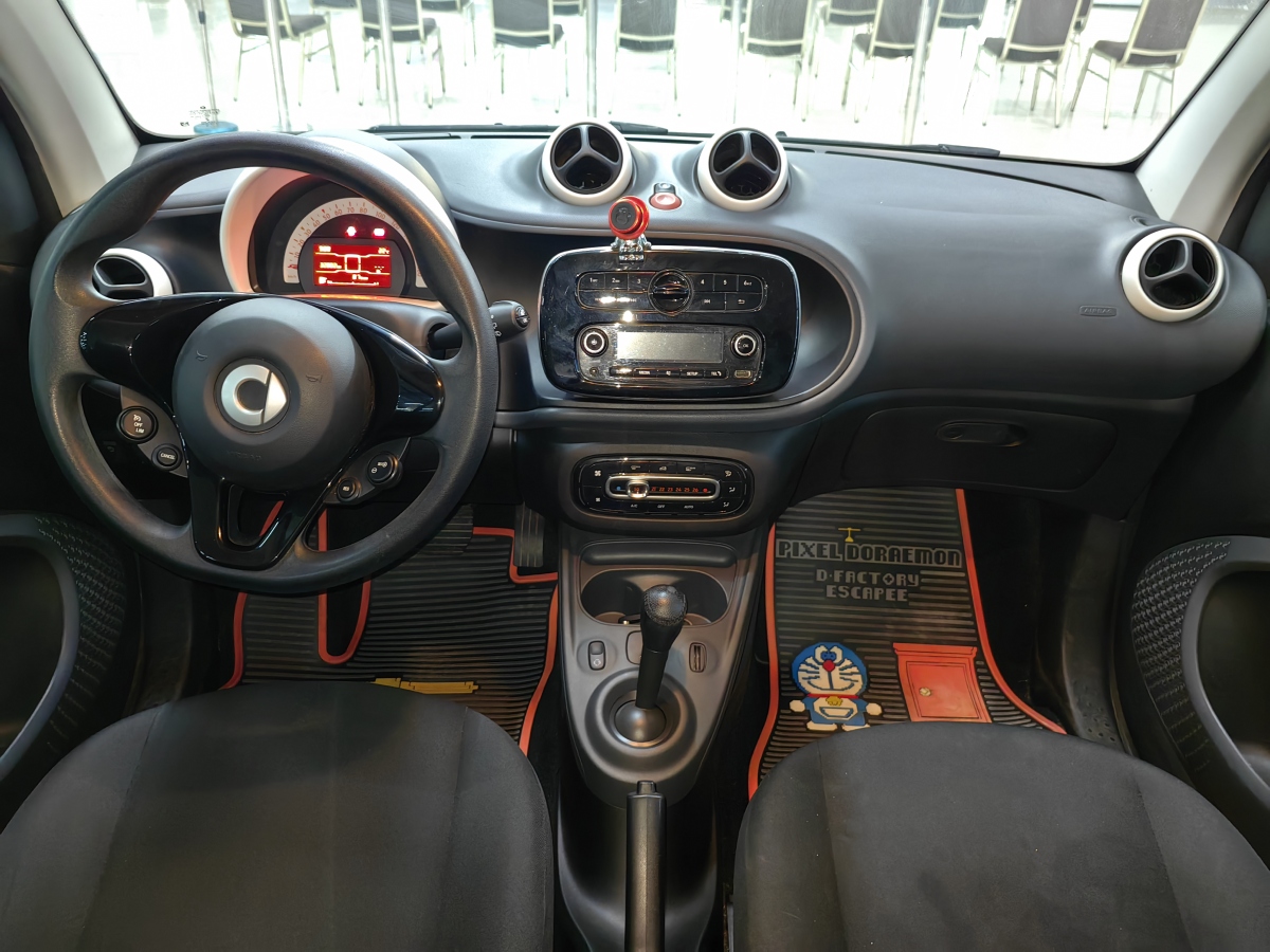 smart fortwo  2015款 1.0L 52千瓦硬顶激情版图片