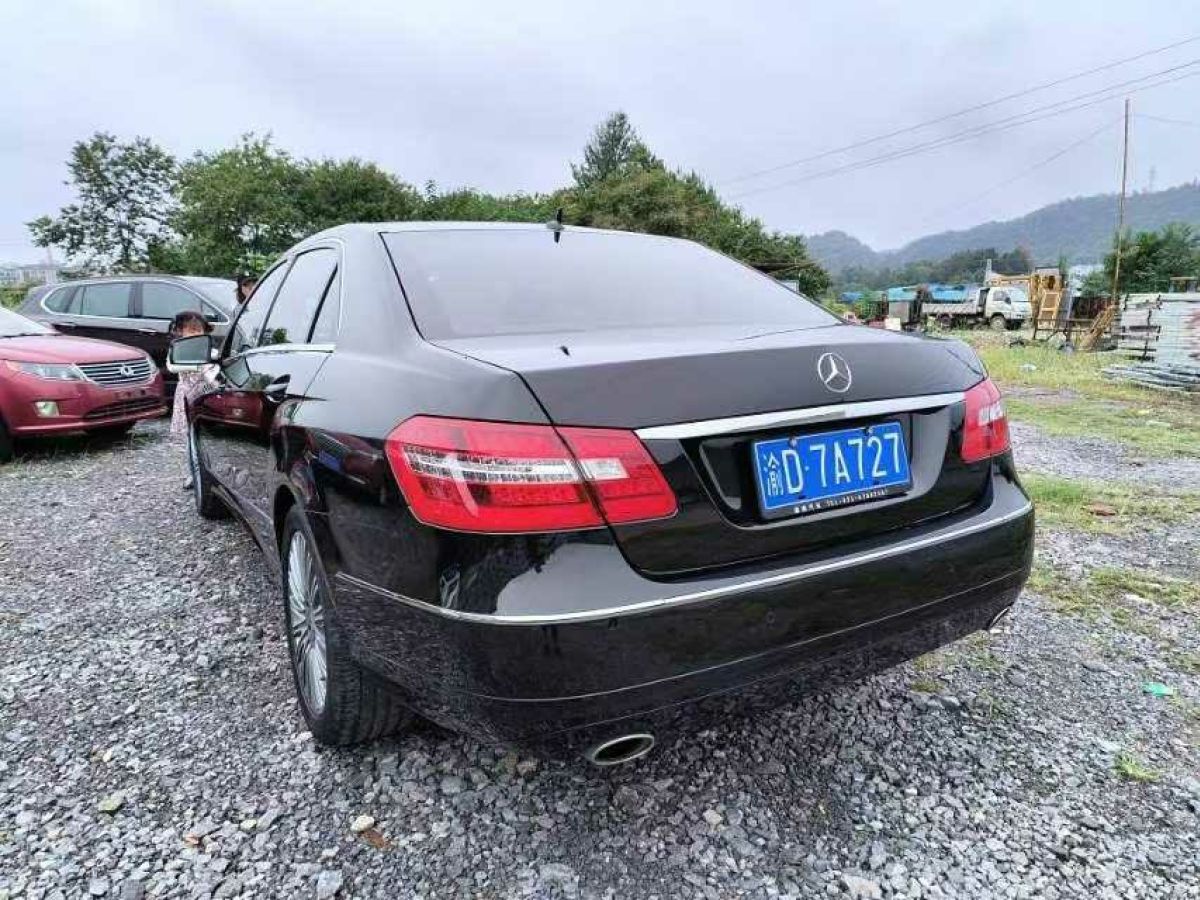 奔馳 奔馳E級(jí)  2013款 E 260 L CGI優(yōu)雅型圖片