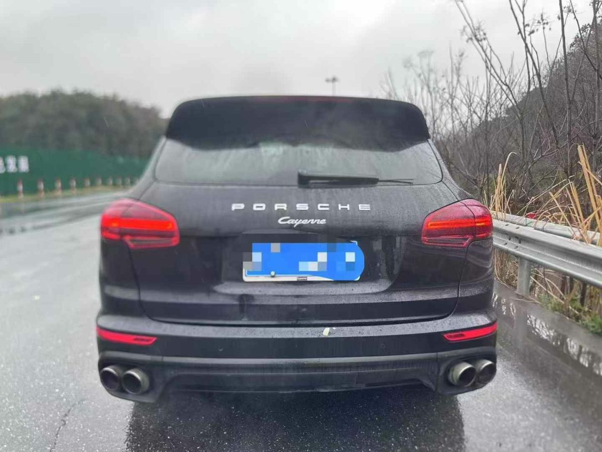 2015年1月保時捷 Cayenne  2015款 Cayenne S E-Hybrid 3.0T