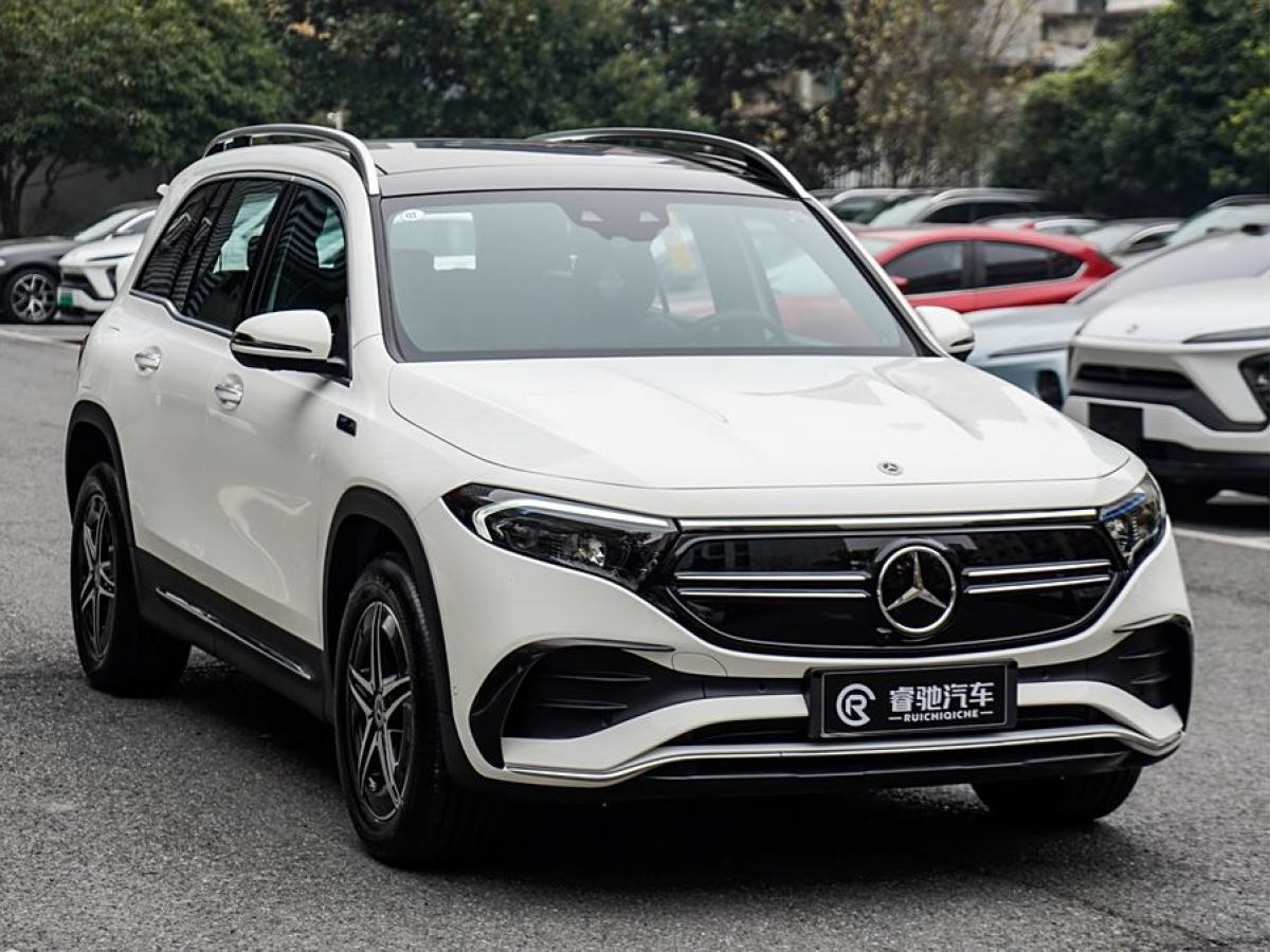 奔馳 奔馳EQB  2022款 EQB 350 4MATIC 首發(fā)特別版圖片