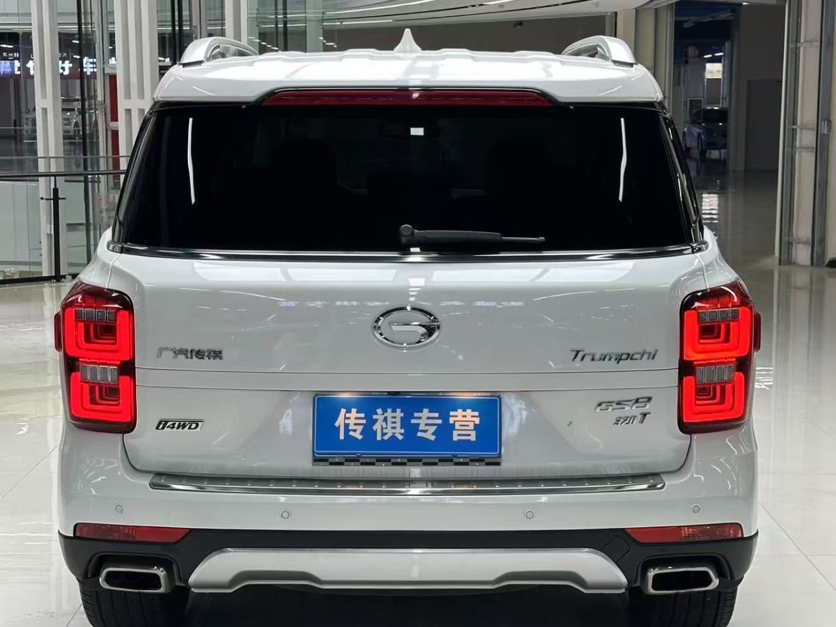 2018年1月廣汽傳祺 GS8  2017款 320T 四驅(qū)豪華智聯(lián)版