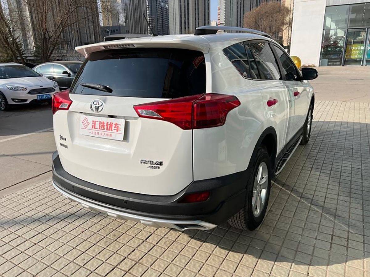 豐田 RAV4榮放  2013款 2.0L CVT四驅(qū)風(fēng)尚版圖片