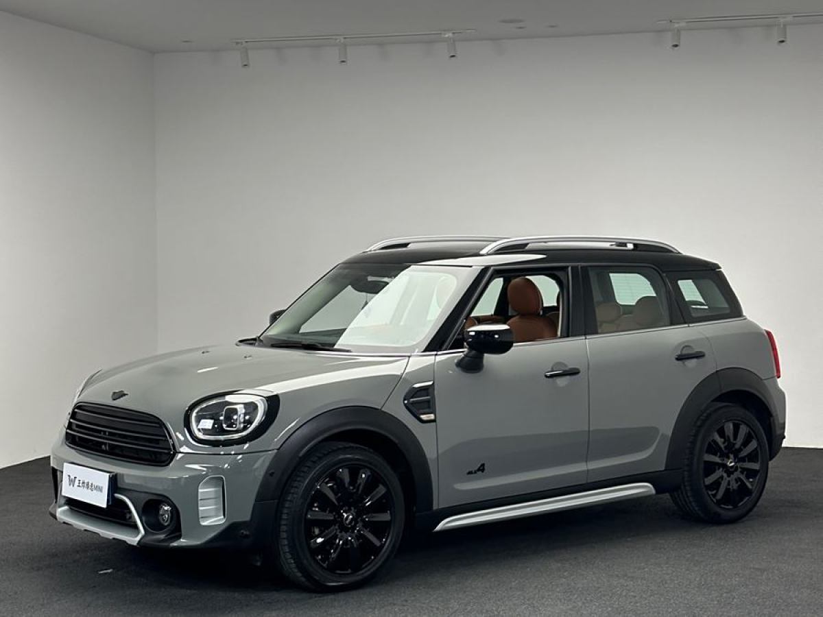 2023年4月MINI COUNTRYMAN  2023款 1.5T COOPER ALL4 鑒賞家