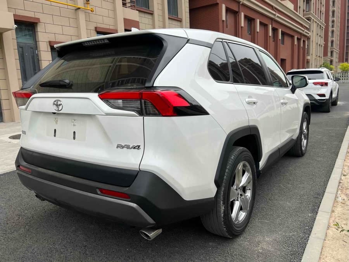 豐田 RAV4榮放  2020款 2.0L CVT兩驅風尚版圖片