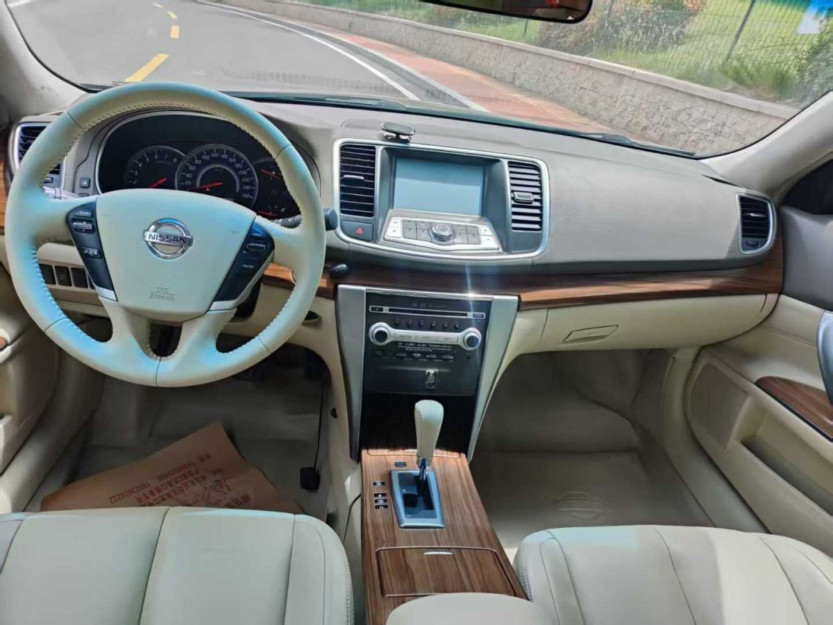 日產(chǎn) 天籟  2012款 2.0L XL智享版圖片
