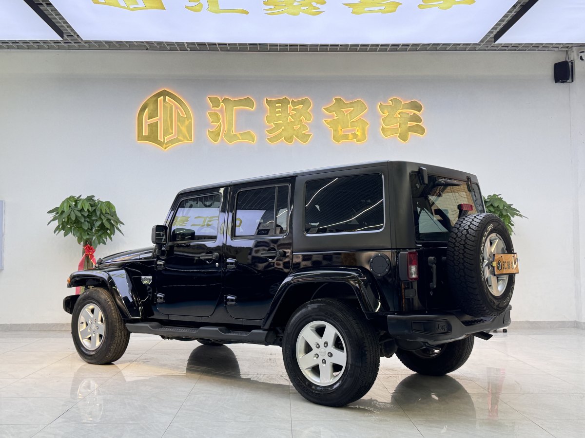 Jeep 牧馬人  2012款 3.6L Sahara 四門版圖片