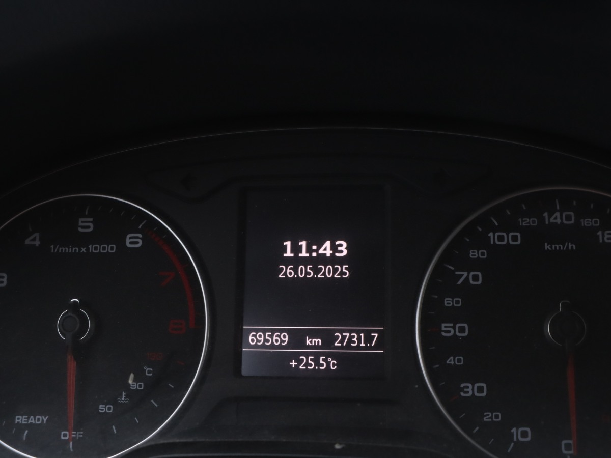 奧迪 奧迪A3  2018款 30周年年型 Sportback 35 TFSI 進(jìn)取型圖片