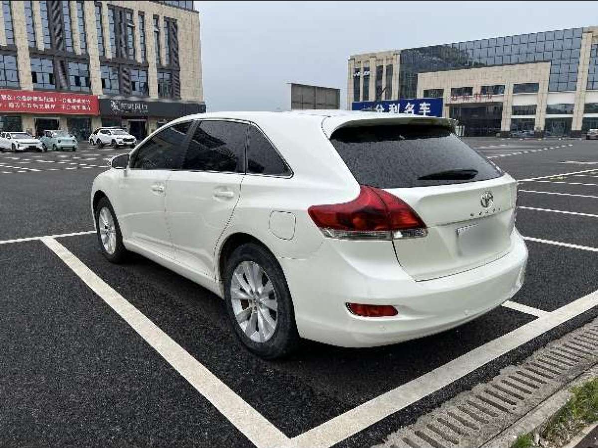 2014年6月豐田 威颯  2013款 2.7L 兩驅(qū)豪華版