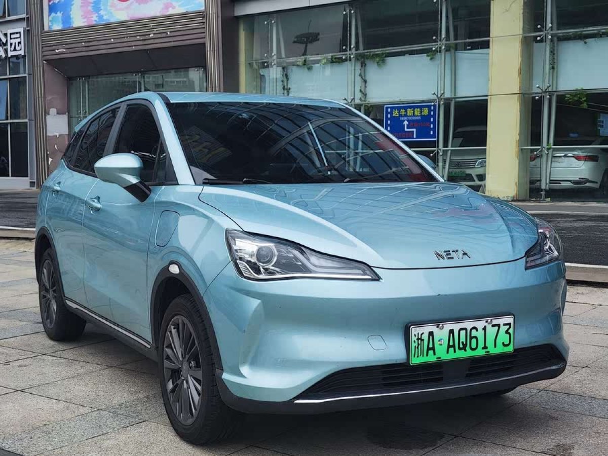 哪吒 哪吒V  2022款 潮 400 行業(yè)定制版圖片