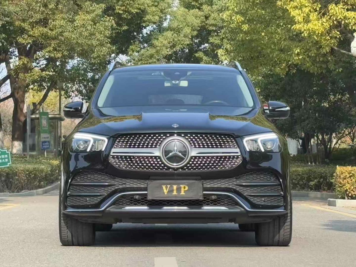 奔馳 奔馳GLE  2020款  GLE 350 4MATIC 時(shí)尚型圖片