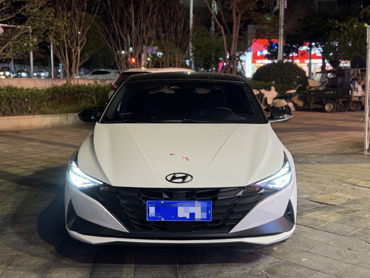 現(xiàn)代 伊蘭特  2022款 1.5L CVT LUX尊貴版圖片