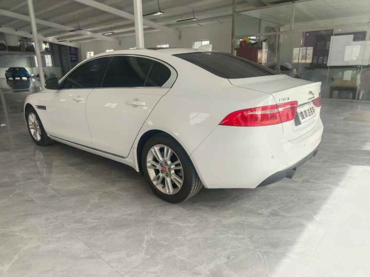 捷豹 XE  2019款 2.0T 300PS 四驅(qū)Landmark Edition圖片