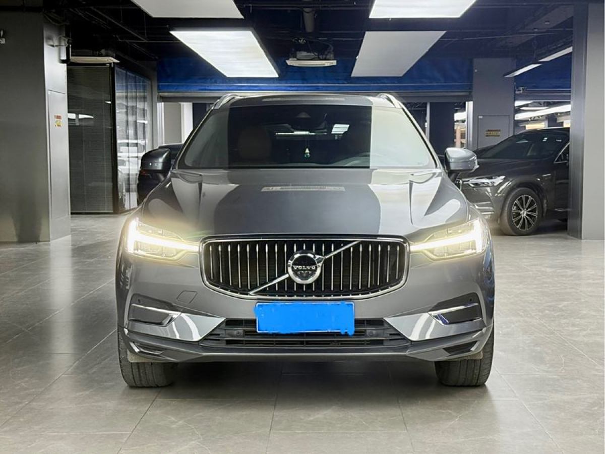 沃爾沃 XC60  2021款 T5 四驅(qū)智遠(yuǎn)豪華版圖片