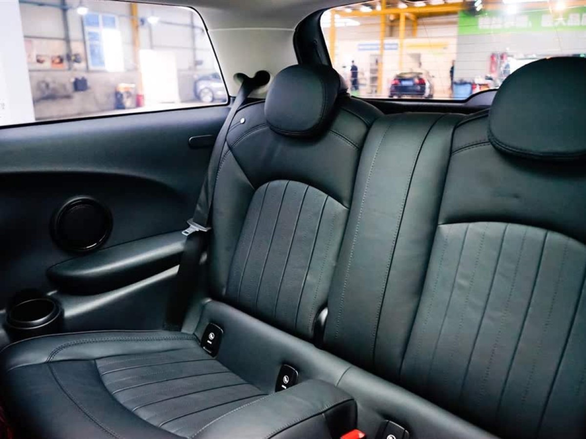 MINI MINI  2021款 2.0T COOPER S 藝術(shù)家圖片