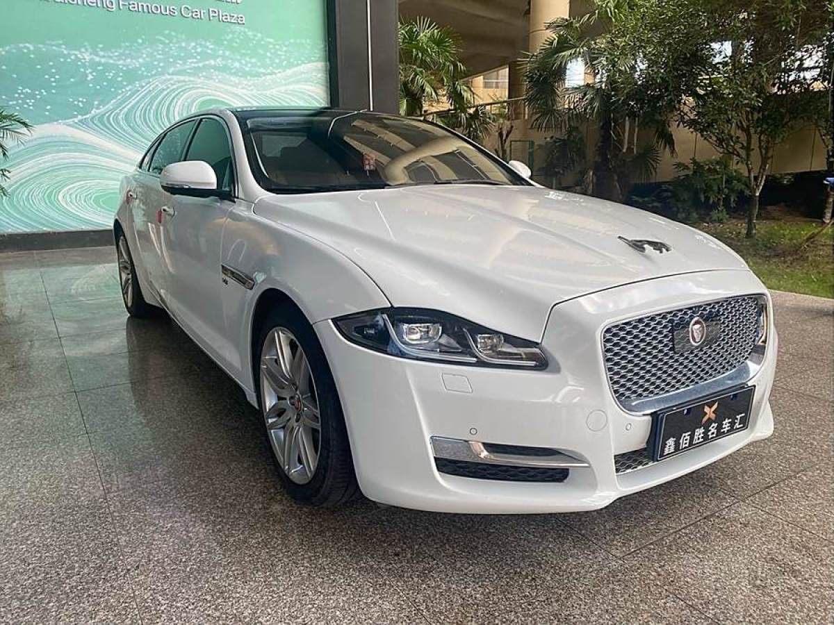 捷豹 XJ  2018款 XJL 3.0 SC 四驱全景商务版图片