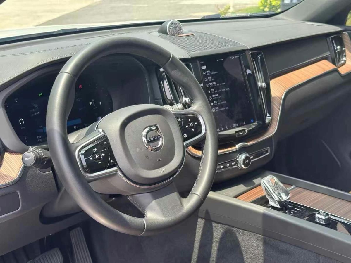 沃爾沃 XC60  2022款 B4 智行豪華版圖片