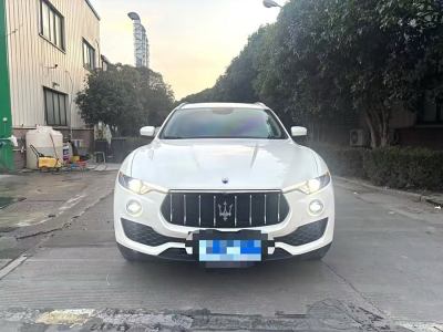 2019年7月 瑪莎拉蒂 Levante 3.0T 350Hp 標(biāo)準(zhǔn)版圖片