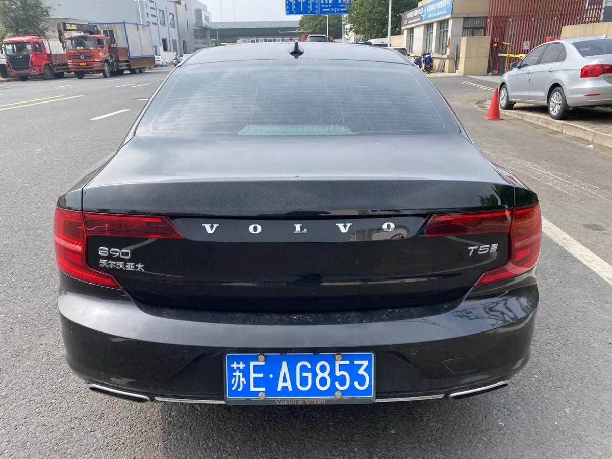 沃爾沃 S90  2018款 T5 智尊版圖片