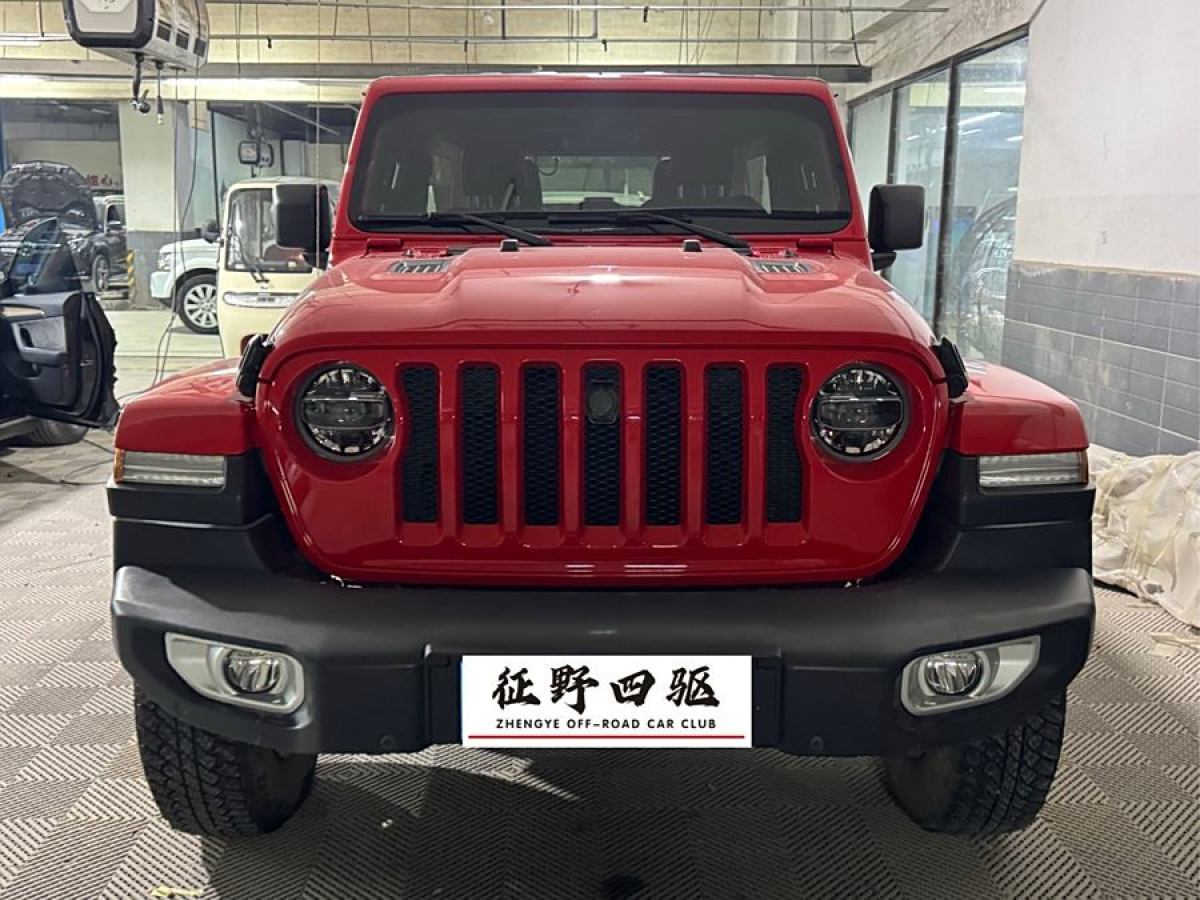 Jeep 牧馬人  2019款 2.0T Sahara 四門版 國(guó)VI圖片