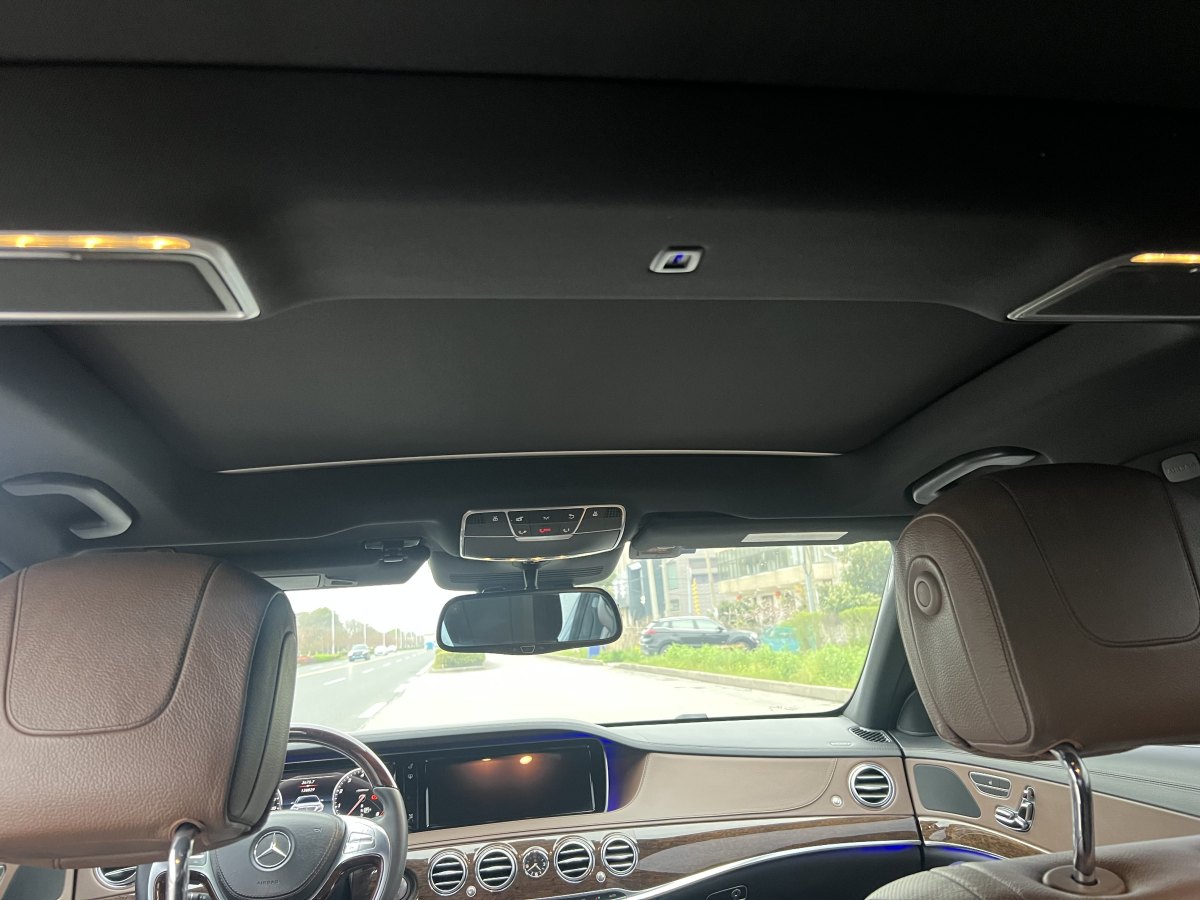 2015年8月奔驰 奔驰S级  2014款 S 320 L 商务型