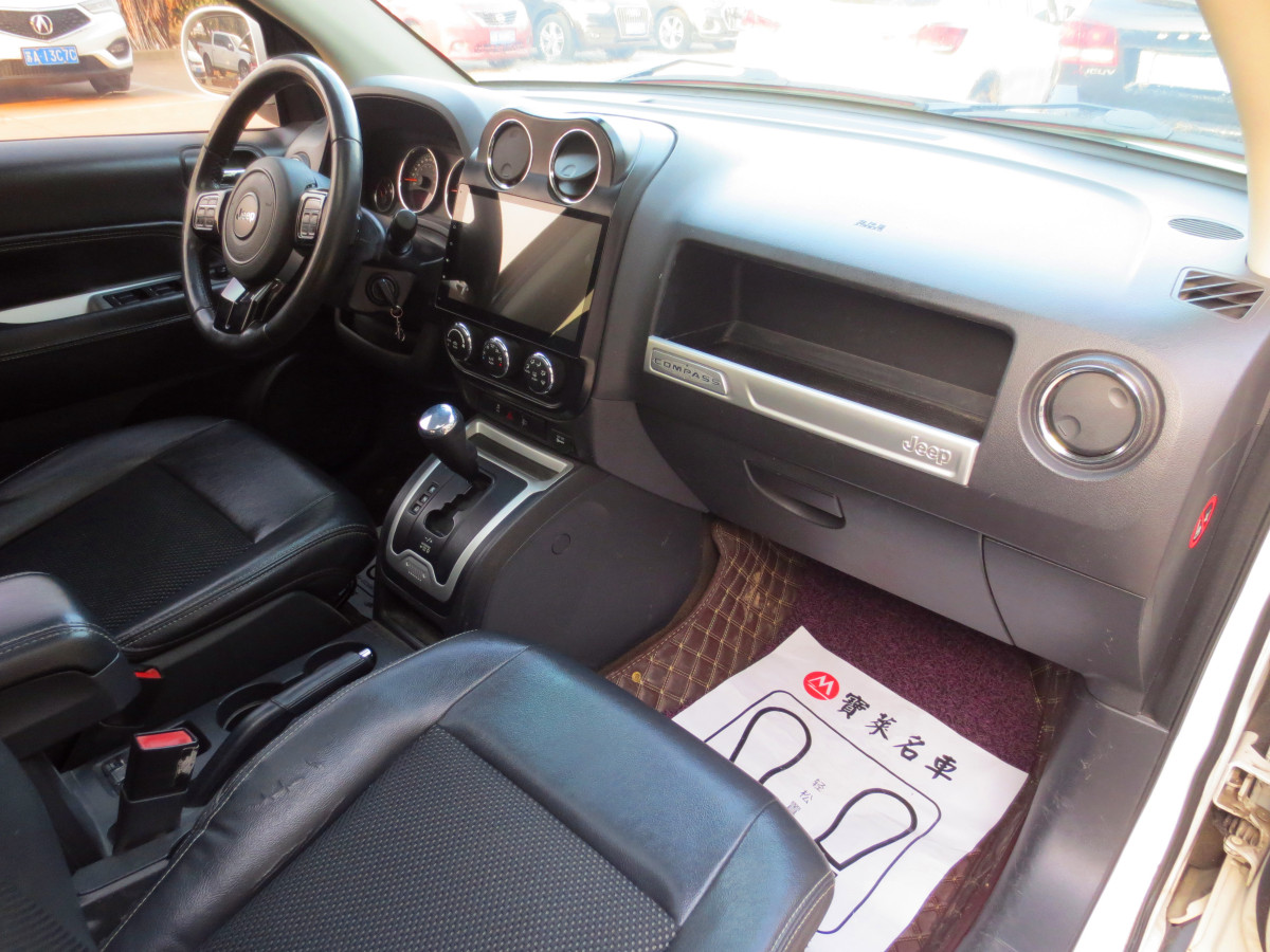 2014年12月Jeep 指南者  2014款 改款 2.4L 四驱舒适版