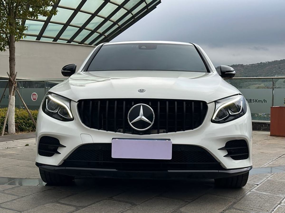 2018年6月奔馳 奔馳GLC  2022款 改款 GLC 260 4MATIC 轎跑SUV