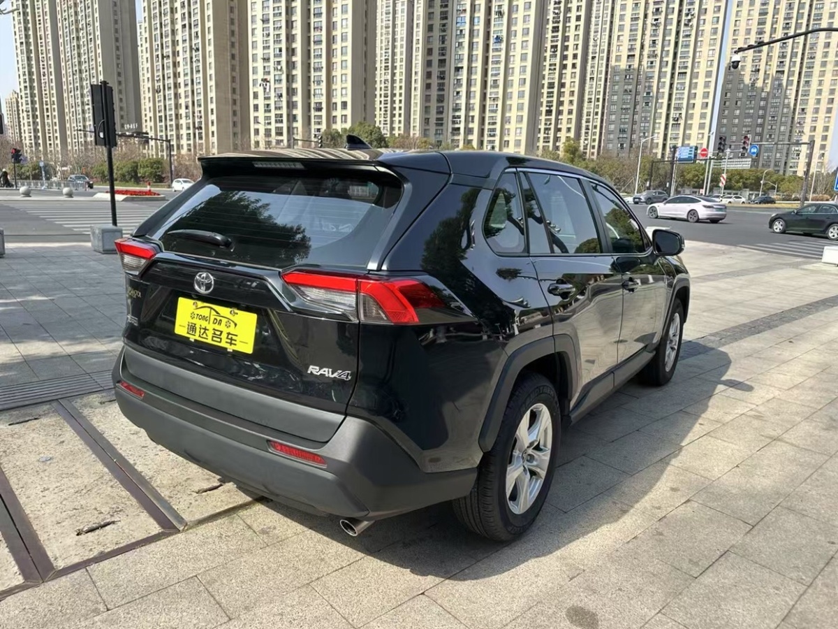 豐田 RAV4榮放  2023款 2.0L CVT兩驅(qū)都市版圖片