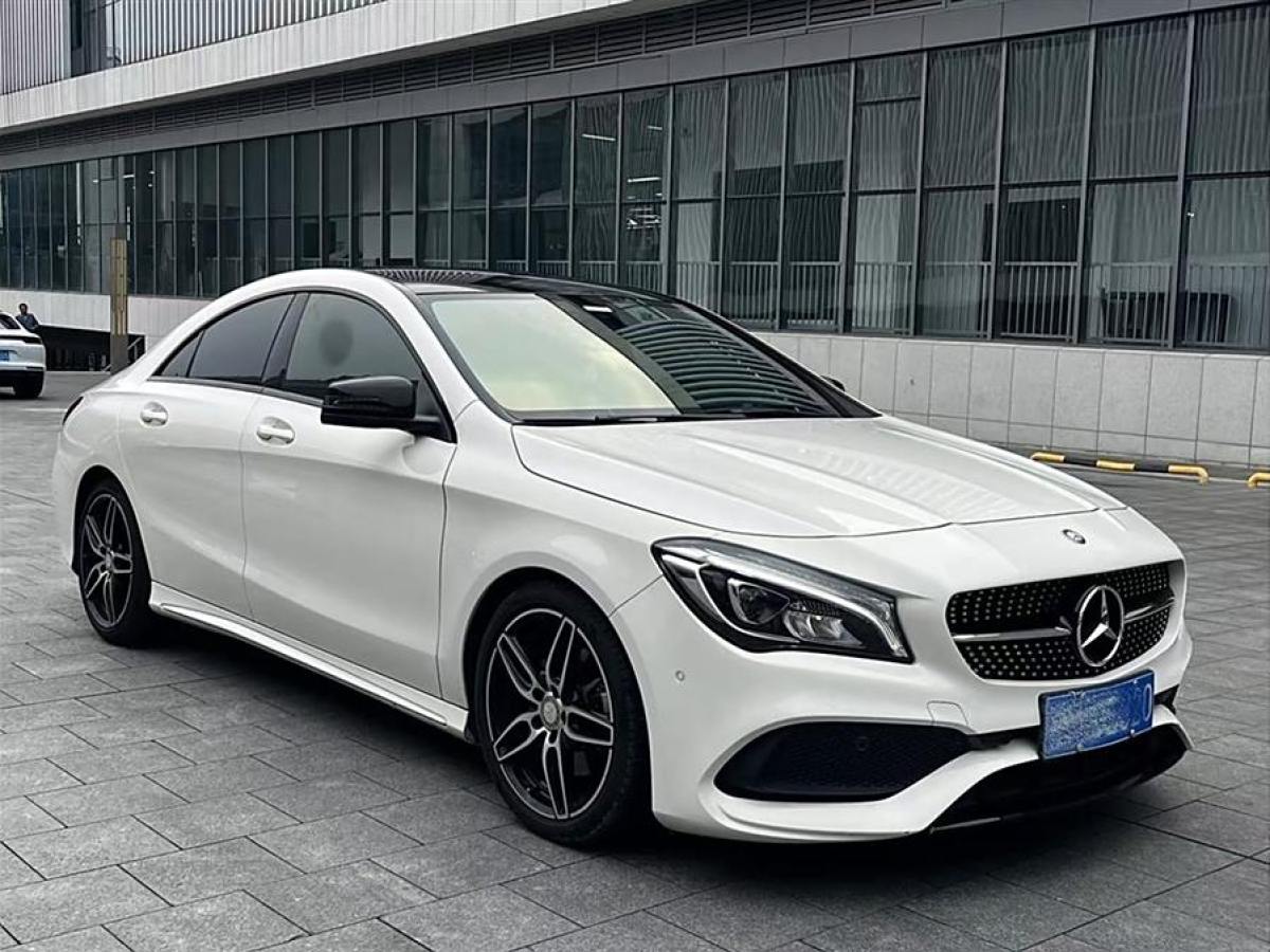 2016年12月奔馳 奔馳CLA級(jí)  2017款 改款 CLA 220 4MATIC