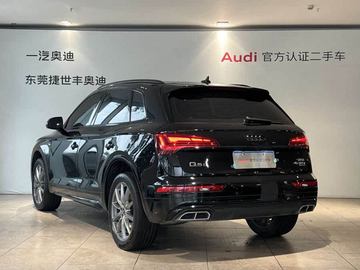 奧迪 奧迪Q5L  2022款 改款 45T 豪華動感型圖片
